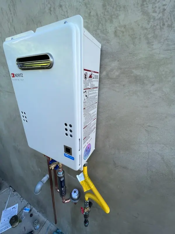 Tankless water heater installation for Mascotte homes